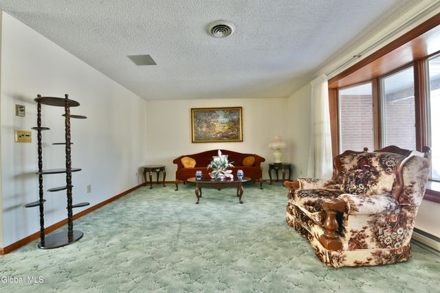 62 Monroe Avenue, Guilderland, NY 12203