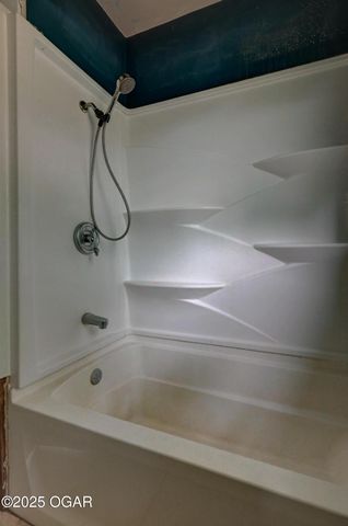 326 N Wall Avenue, Joplin, MO 64801