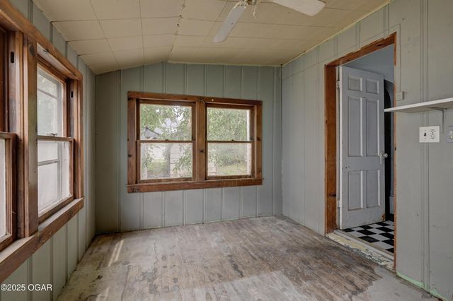 326 N Wall Avenue, Joplin, MO 64801