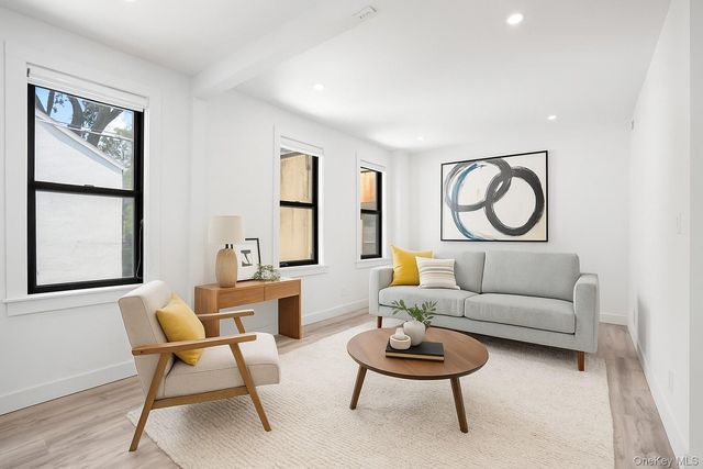 2122 Boston Post Road, Larchmont, NY 10538