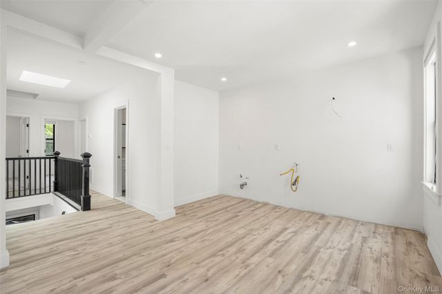 2122 Boston Post Road, Larchmont, NY 10538