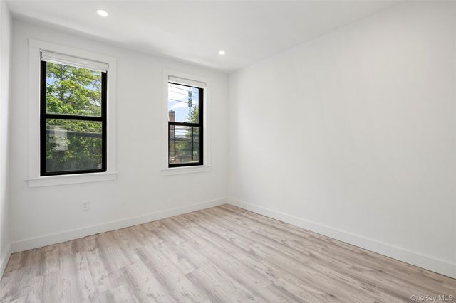 2122 Boston Post Road, Larchmont, NY 10538