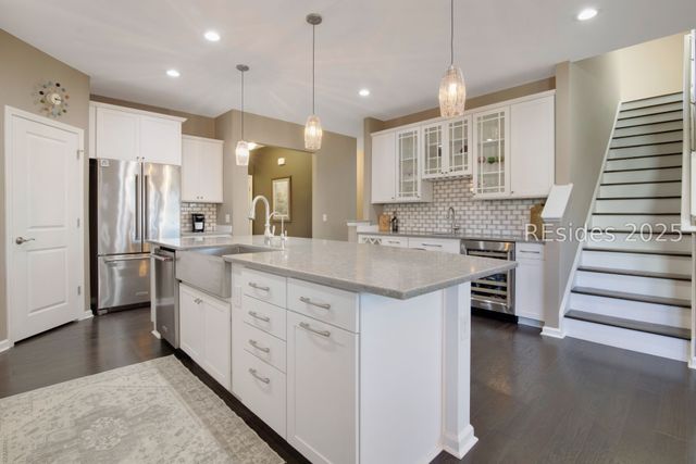 30 Buoy Dr, Bluffton, SC 29910