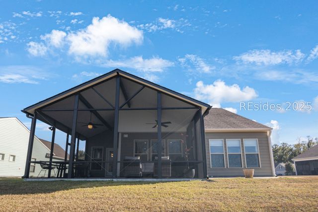 30 Buoy Dr, Bluffton, SC 29910