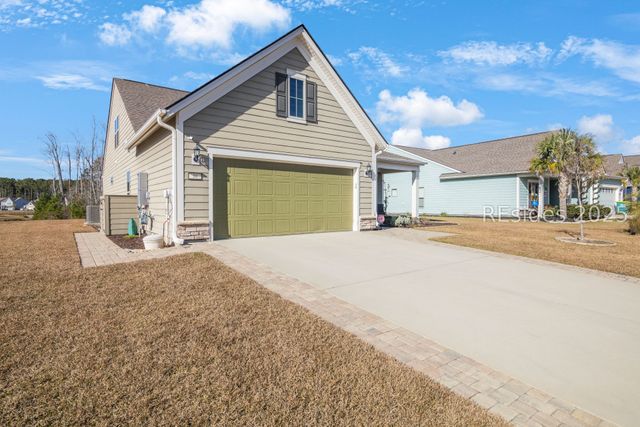 30 Buoy Dr, Bluffton, SC 29910