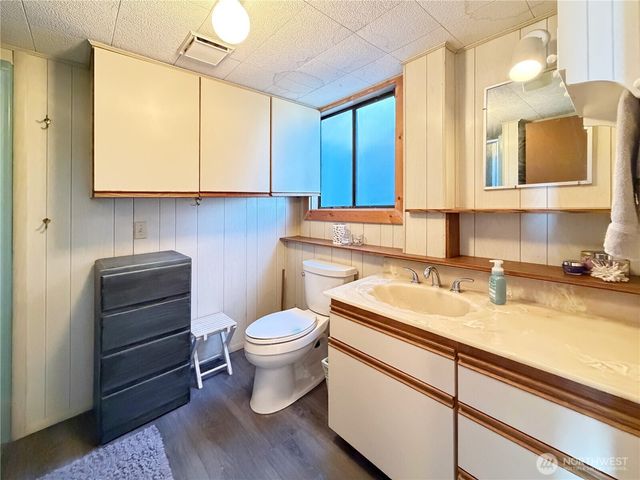 2 S Pilchuck Ave, Hat Island, WA 98206