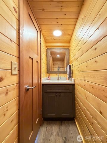 2 S Pilchuck Ave, Hat Island, WA 98206