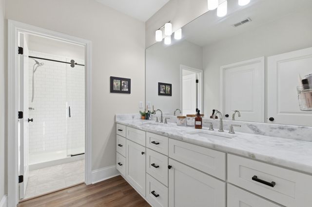 330 Burton Ridge Rd, Silver Point, TN 38582