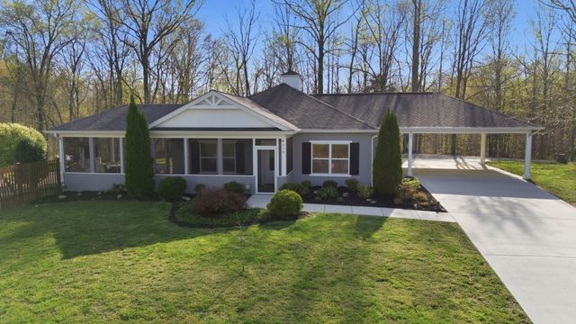 330 Burton Ridge Rd, Silver Point, TN 38582