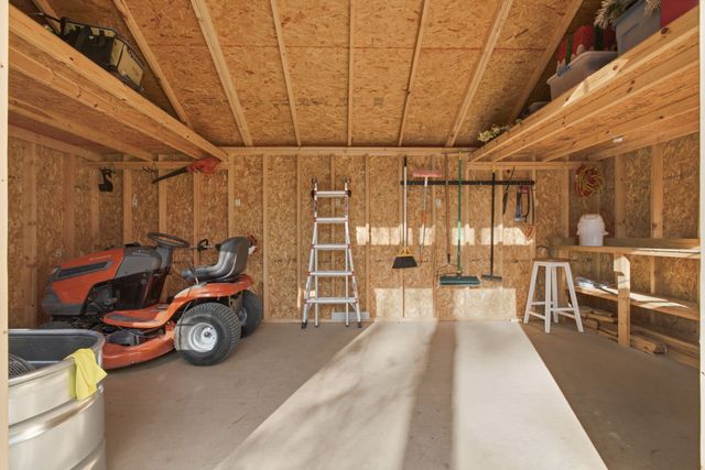 330 Burton Ridge Rd, Silver Point, TN 38582