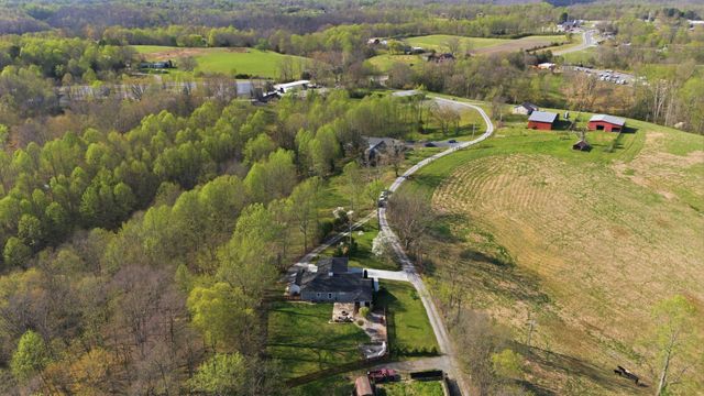 330 Burton Ridge Rd, Silver Point, TN 38582