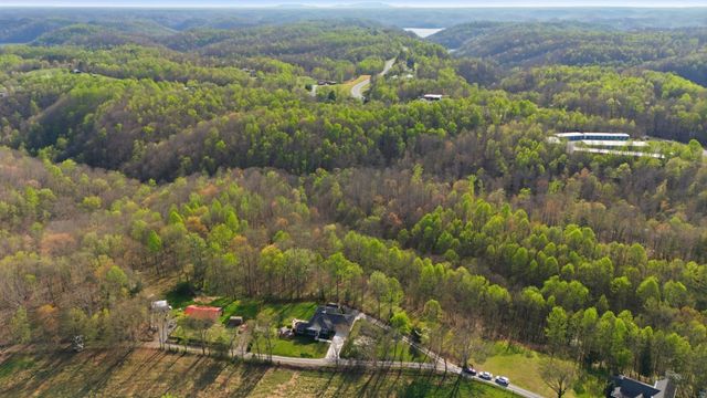 330 Burton Ridge Rd, Silver Point, TN 38582