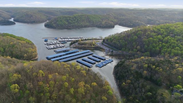 330 Burton Ridge Rd, Silver Point, TN 38582
