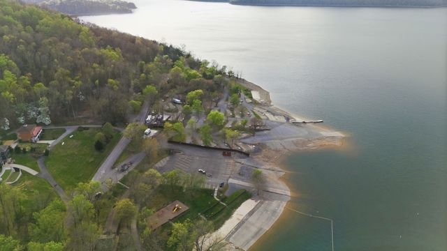 330 Burton Ridge Rd, Silver Point, TN 38582