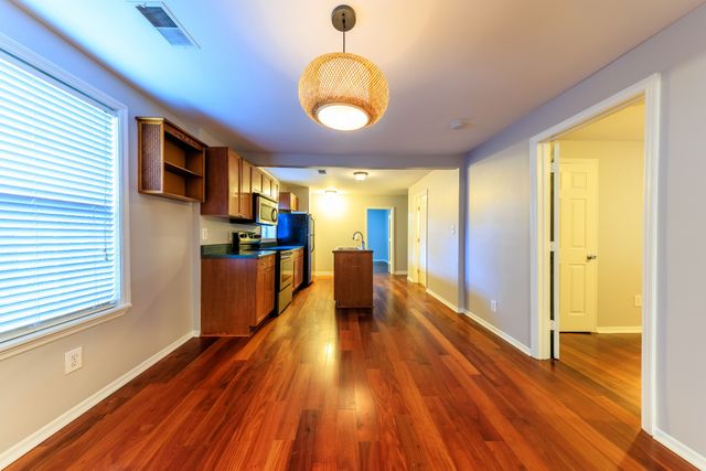 891 W Sharpe Ave, Nashville, TN 37206