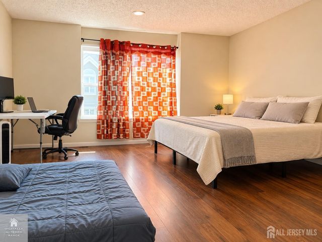 16 Wilmbelton Court, Edison, NJ 08820