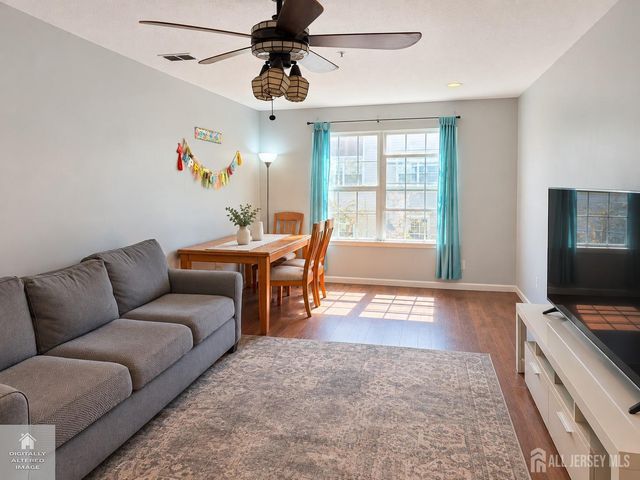 16 Wilmbelton Court, Edison, NJ 08820