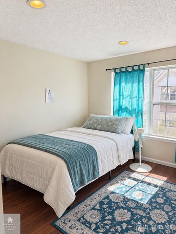 16 Wilmbelton Court, Edison, NJ 08820