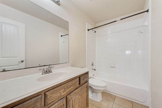 2046 Dripping Springs Drive, Forney, TX 75126