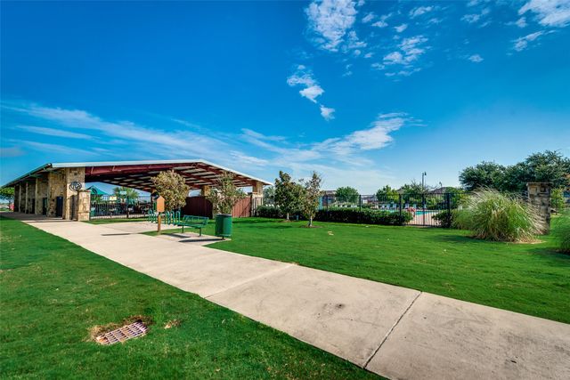 2046 Dripping Springs Drive, Forney, TX 75126