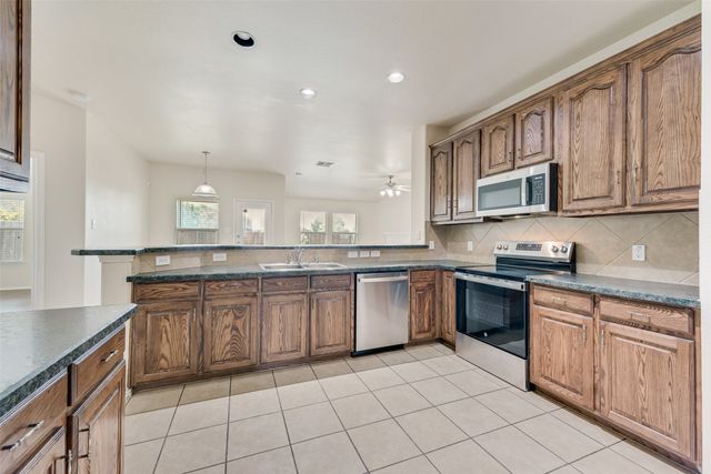 2046 Dripping Springs Drive, Forney, TX 75126
