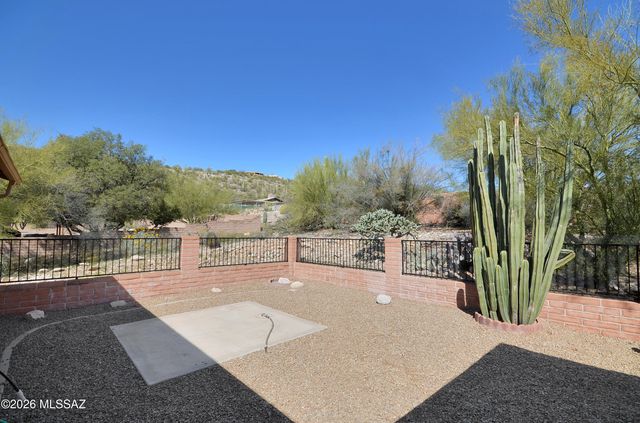 7221 E Clayridge Drive, Tucson, AZ 85750