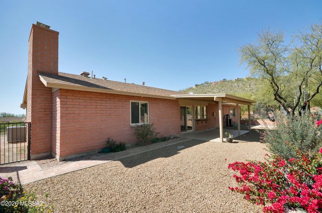 7221 E Clayridge Drive, Tucson, AZ 85750