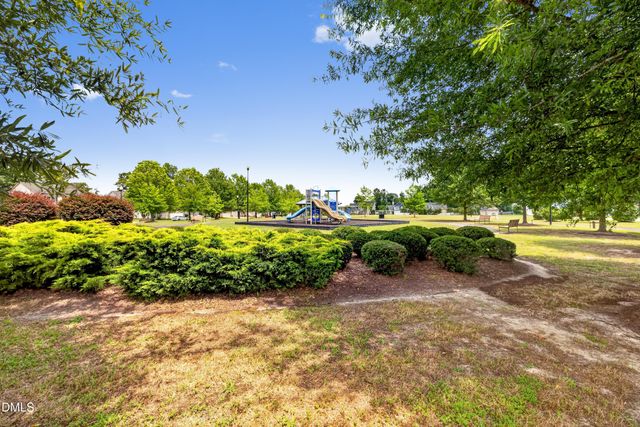 130 Fullcrest Court, Raeford, NC 28376