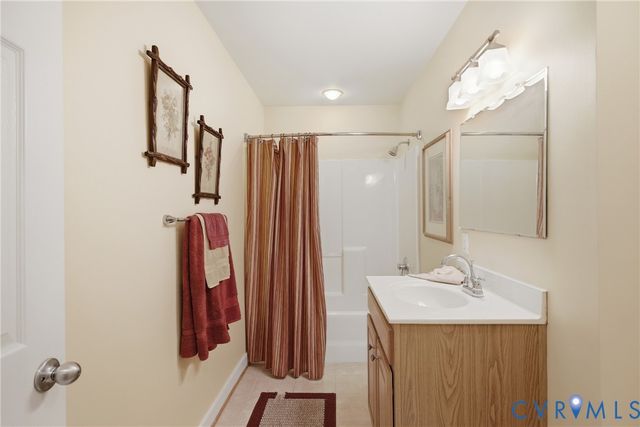 782 Bumpass Rd, Bumpass, VA 23024