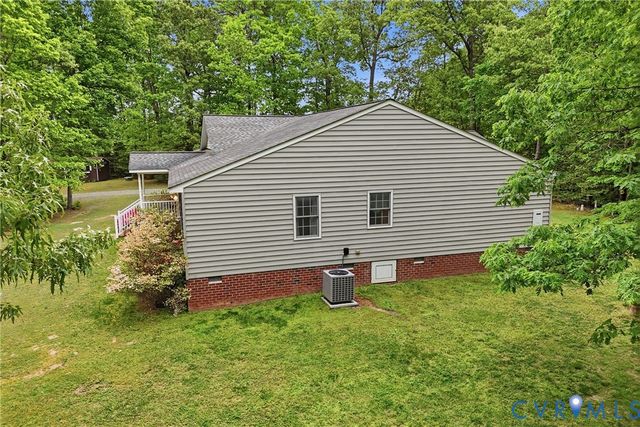 782 Bumpass Rd, Bumpass, VA 23024