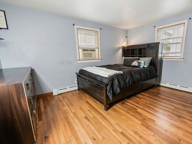218 Warren, Watertown, MA 02472
