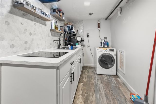 218 Warren, Watertown, MA 02472