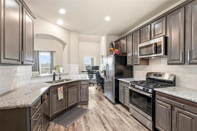 2302 Shannon Court, Missouri City, TX 77459