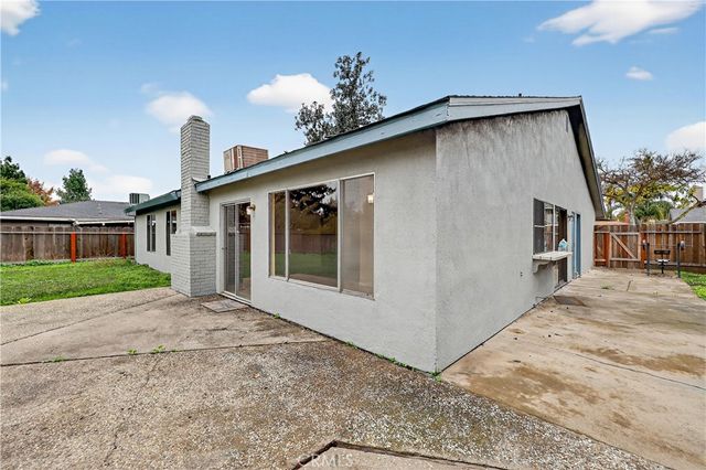 3338 Columbia, Merced, CA 95340