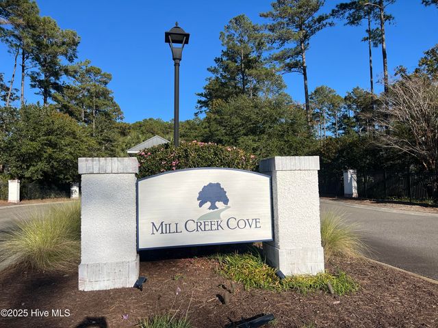 2537 Mendal Court SE, Bolivia, NC 28422