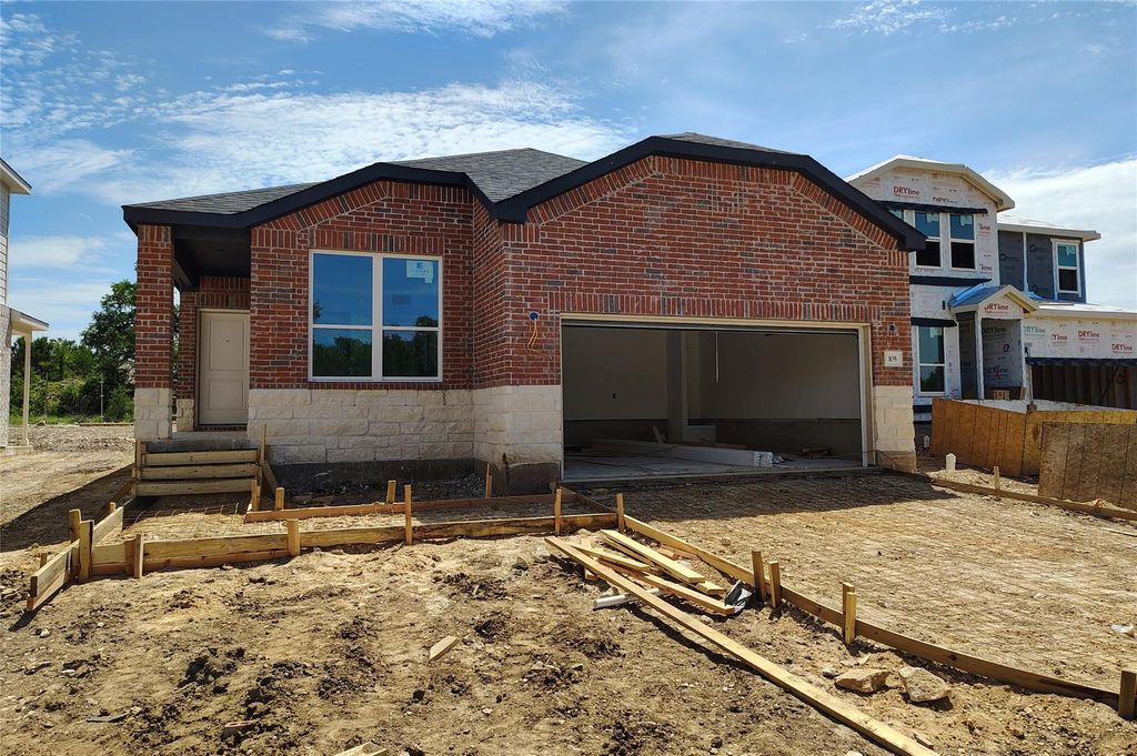 105 Adlai Ave, Georgetown, TX 78633