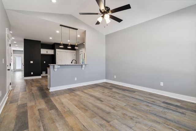 110 Harrods Glen, Harrodsburg, KY 40330