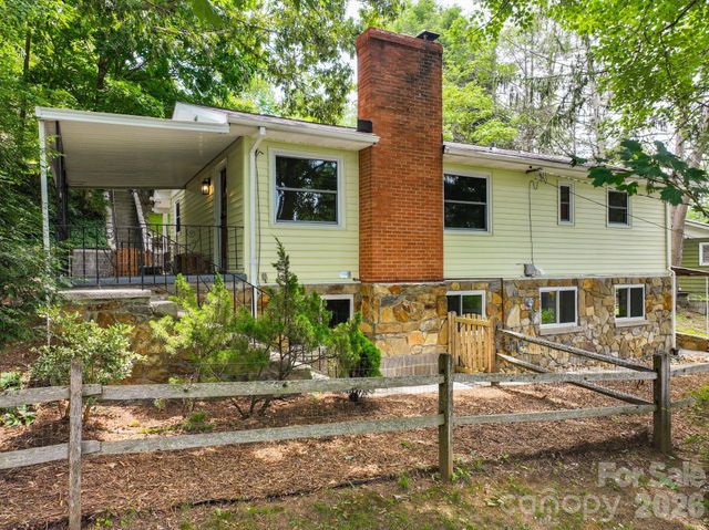 11 Von Ruck Court, Asheville, NC 28801