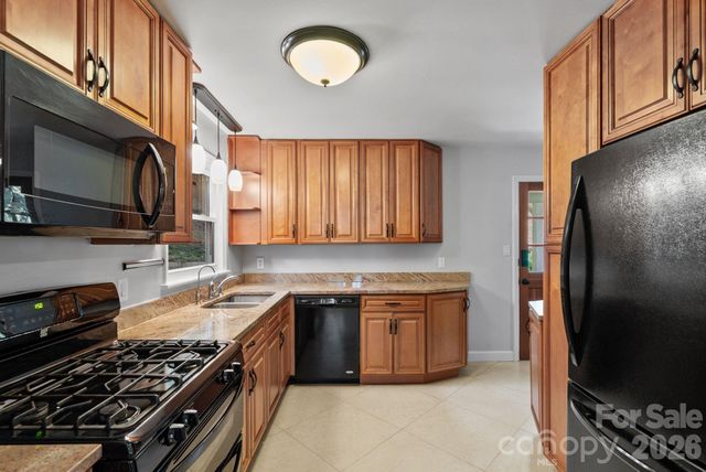 11 Von Ruck Court, Asheville, NC 28801