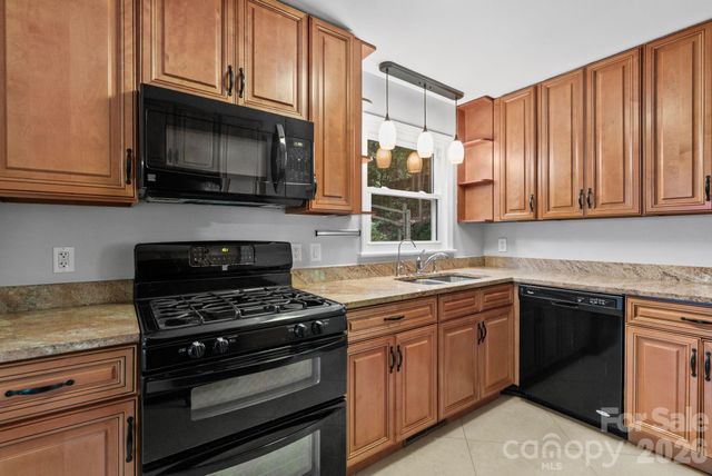 11 Von Ruck Court, Asheville, NC 28801