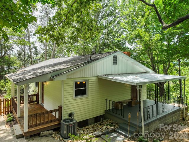 11 Von Ruck Court, Asheville, NC 28801