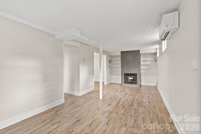 11 Von Ruck Court, Asheville, NC 28801