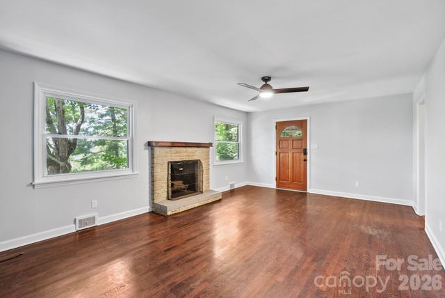 11 Von Ruck Court, Asheville, NC 28801