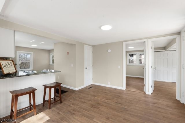 23 Harriet Way, Roxbury Twp., NJ 07850