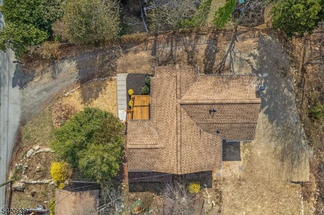 23 Harriet Way, Roxbury Twp., NJ 07850