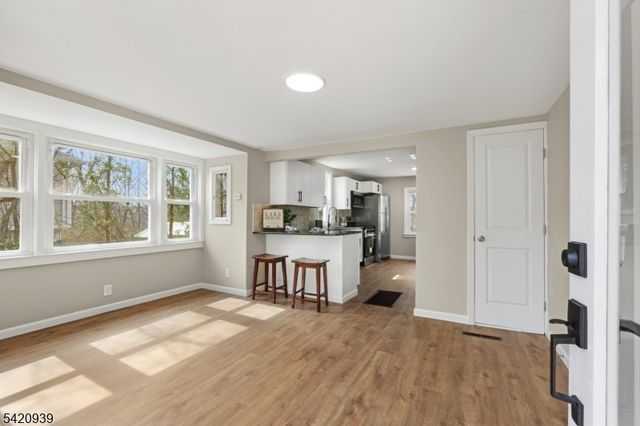 23 Harriet Way, Roxbury Twp., NJ 07850