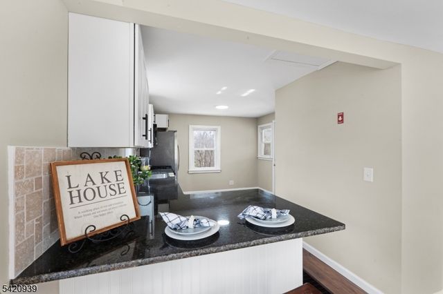 23 Harriet Way, Roxbury Twp., NJ 07850