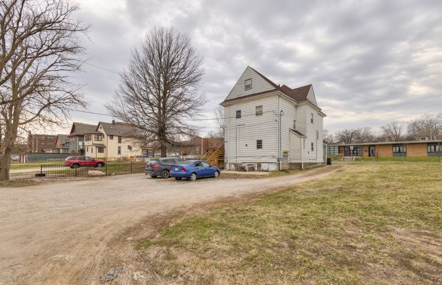 1325 6th Avenue, Des Moines, IA 50314