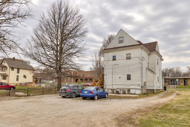 1325 6th Avenue, Des Moines, IA 50314