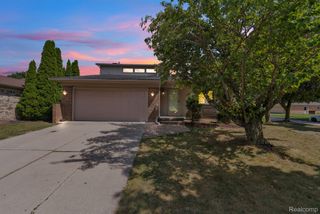 1541 Yellowbrick Road, Trenton, MI 48183